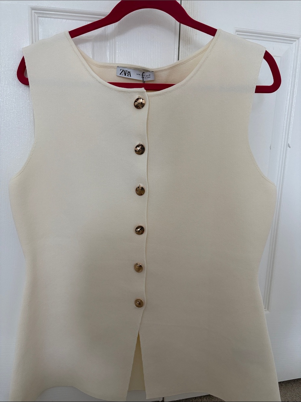 Zara Cream Button-Front Sleeveless Top